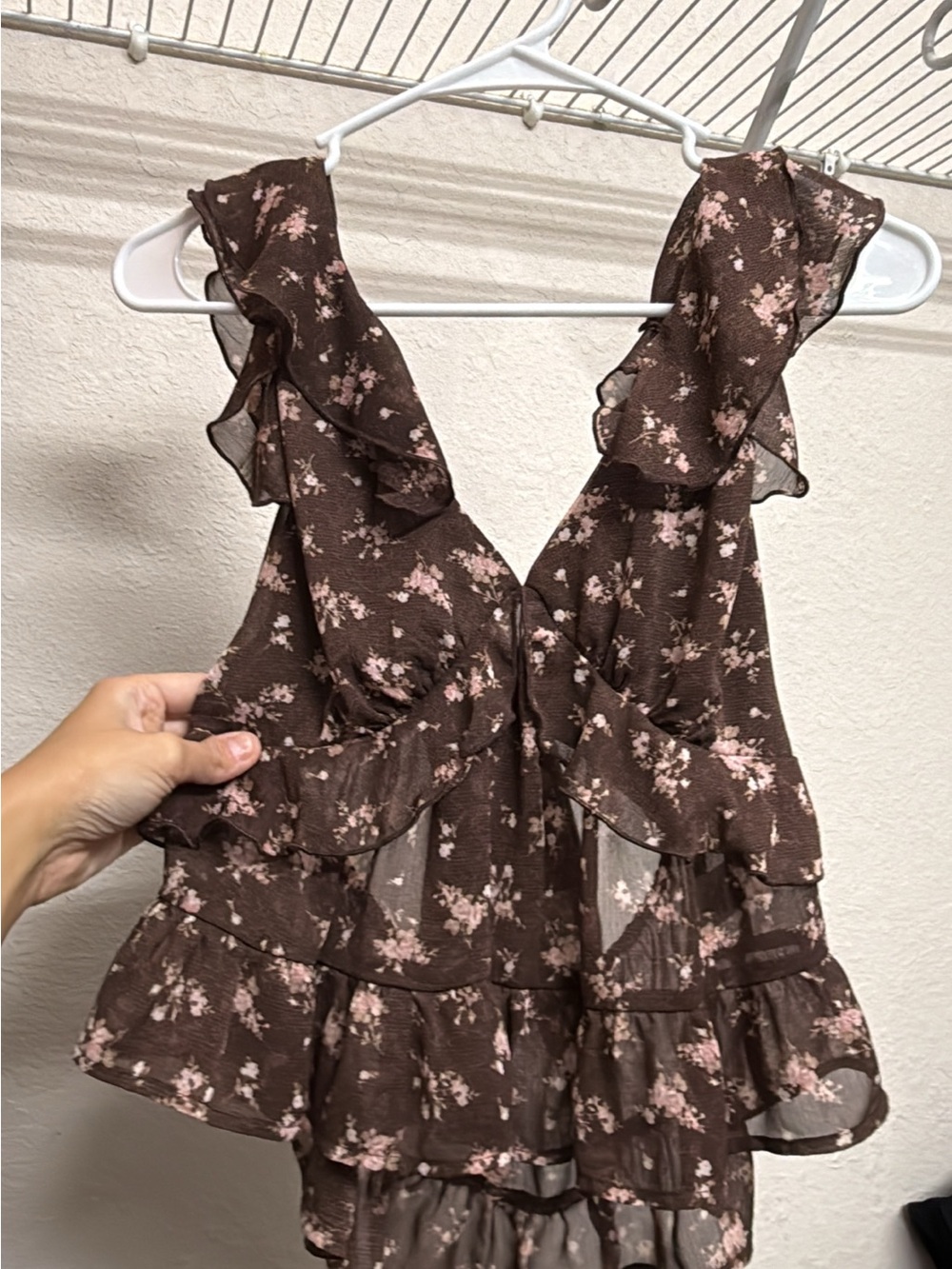 Ruffled V-Neck Floral Camisole in Brown and Pink